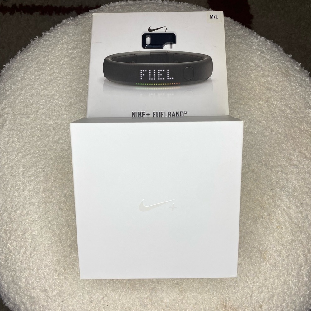 Nike fuel band empty box